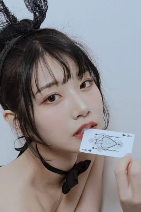 카와키타 사이카 포즈