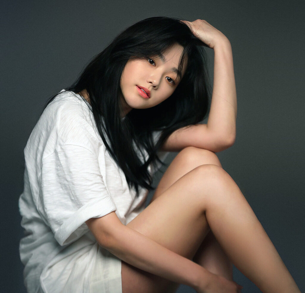 안자이 라라 포즈